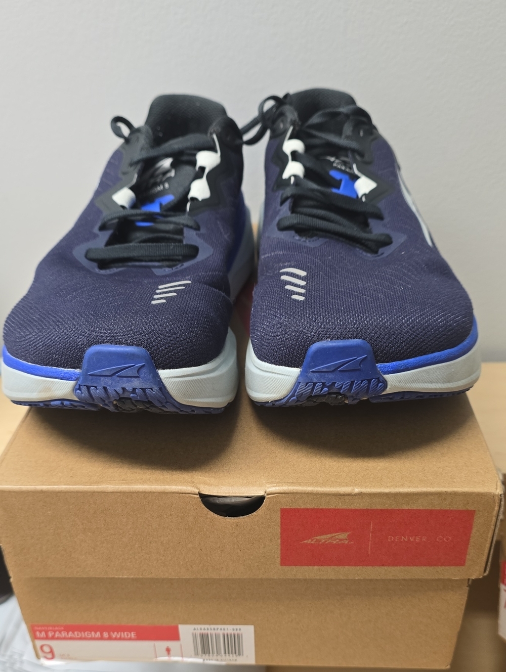 Altra Men's Paradigm 8 Wide  Dark Blue and Black Road Running Shoes Size 9men